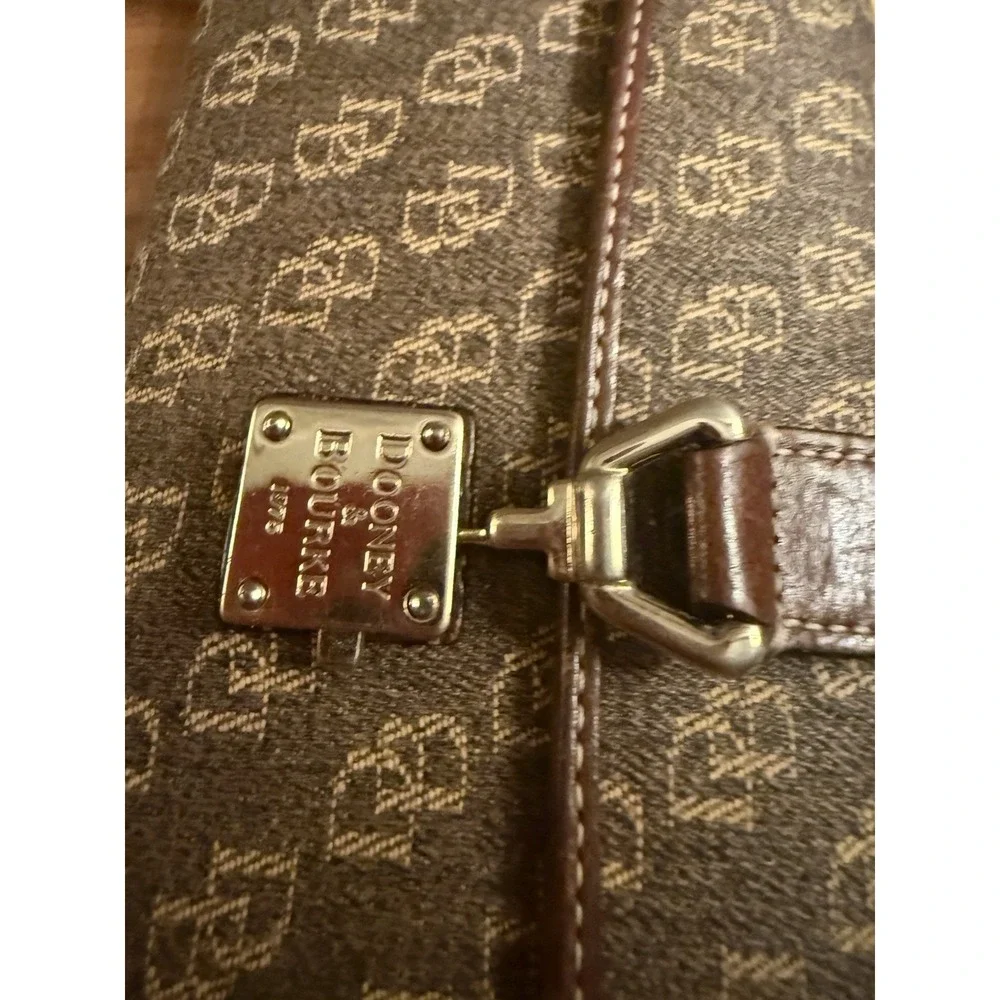 Vintage Dooney & Bourke Brown Leather Canvas Logo Trifold Checkbook Wallet